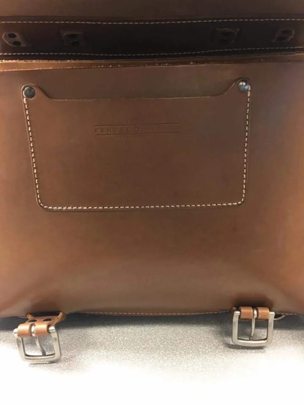 Men's Classic Tan Leather Briefcase with Adjustable Strap